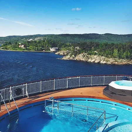 Dfds Ferry - To Oslo  コペンハーゲン