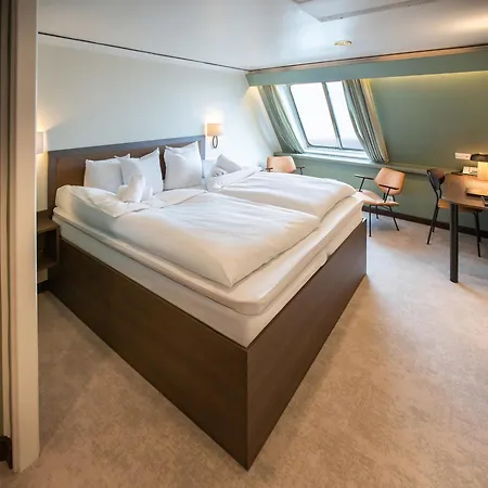 Go Nordic Cruiseline Ferry - To Oslo  Kopenhagen